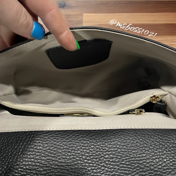 Valentino by Mario Valentino Black Studded Shoulder Bag 100% AUTHENTIC~NWT - Picture 8 of 11